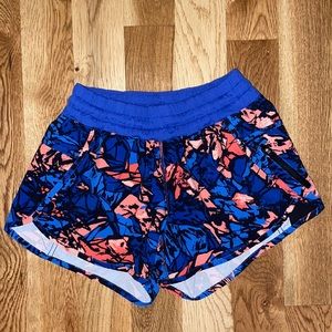 Lululemon Tracker Short 6